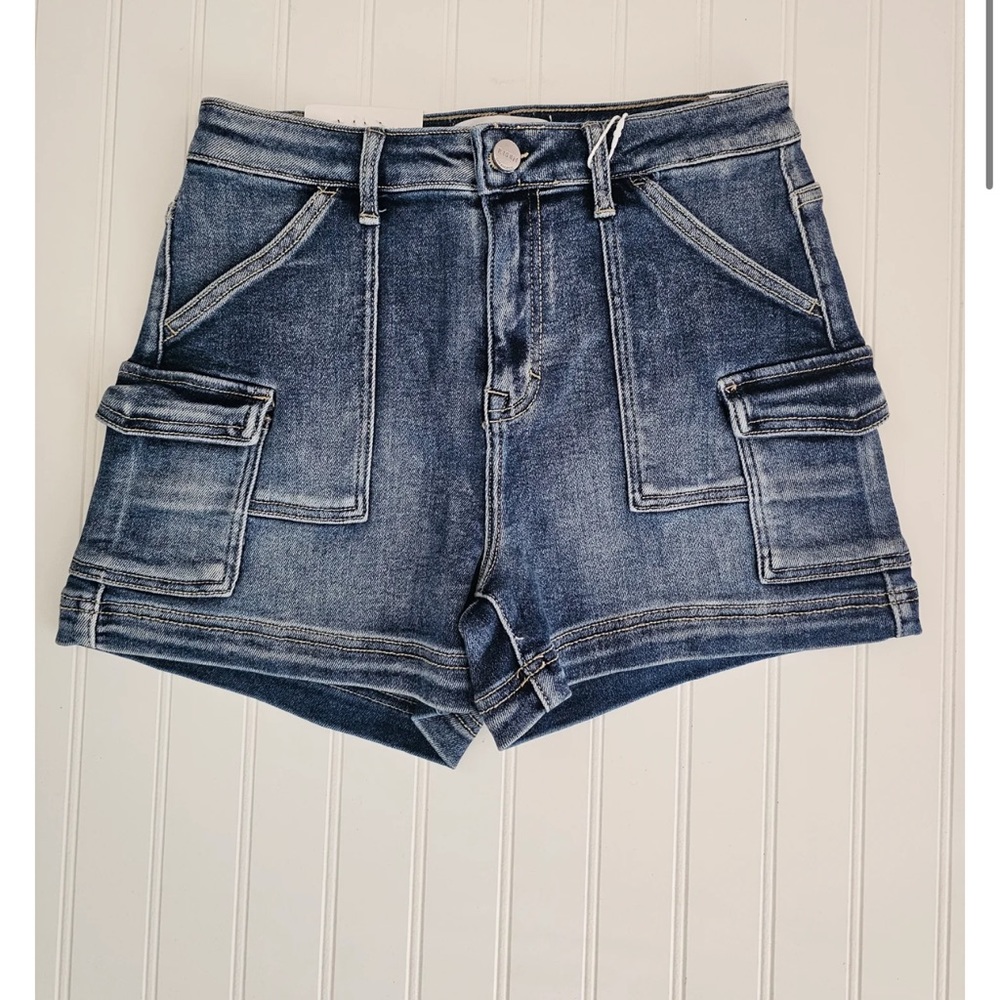 Risen high rise denim shorts